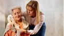 Как ухаживать за престарелыми людьми