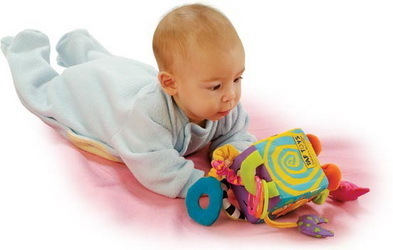 Виды игрушек для детей старше шести месяцев 